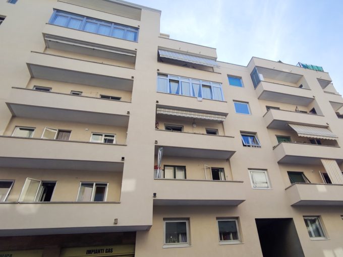 MOLINO VENTO | Appartamento in zona servita, con terrazza di 8 mq e cantina